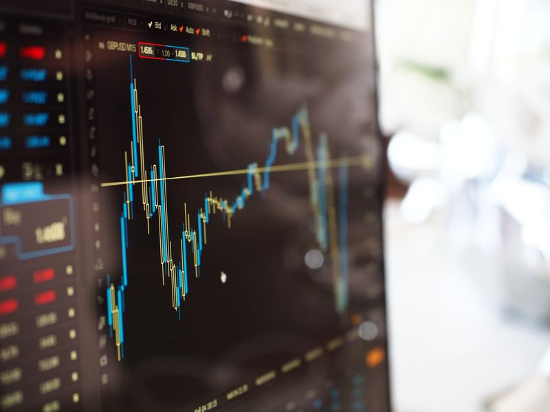 Global currency exchange rates display
